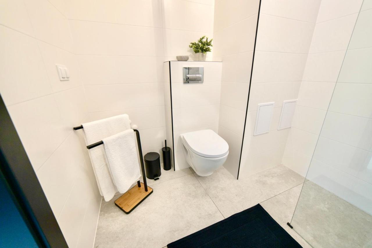 Apartament Ogrodowy Zakatek Uniejow Exterior photo